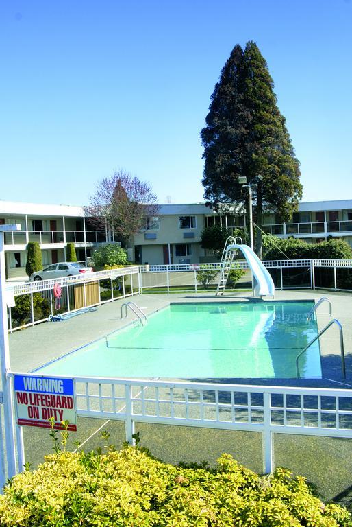 Grouse Inn West Vancouver Exterior photo